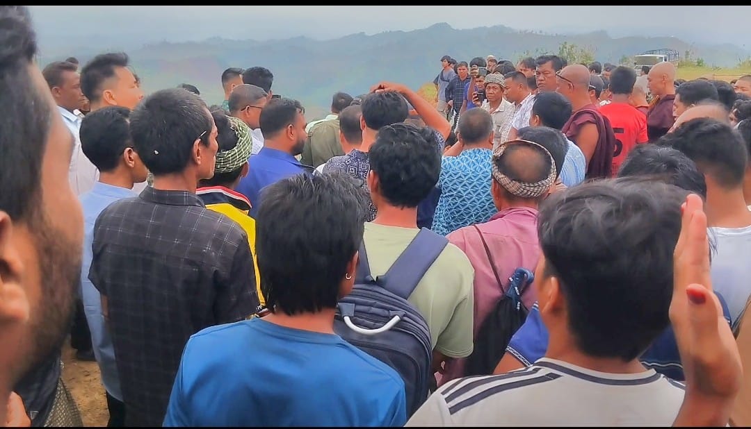লামা সাঙ্গু মৌজা সীমানায় আলীকদমের কর্তৃত্ব, ক্ষুব্দ ম্রো জুমিয়ারা