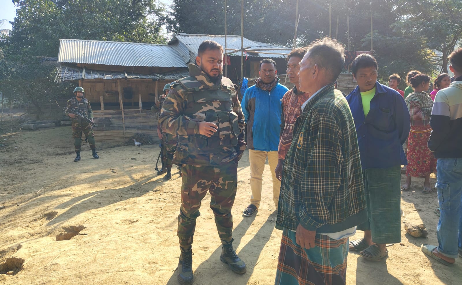 আলীকদমে কলা চুরির বিরোধে সংঘর্ষ, আহত ৬